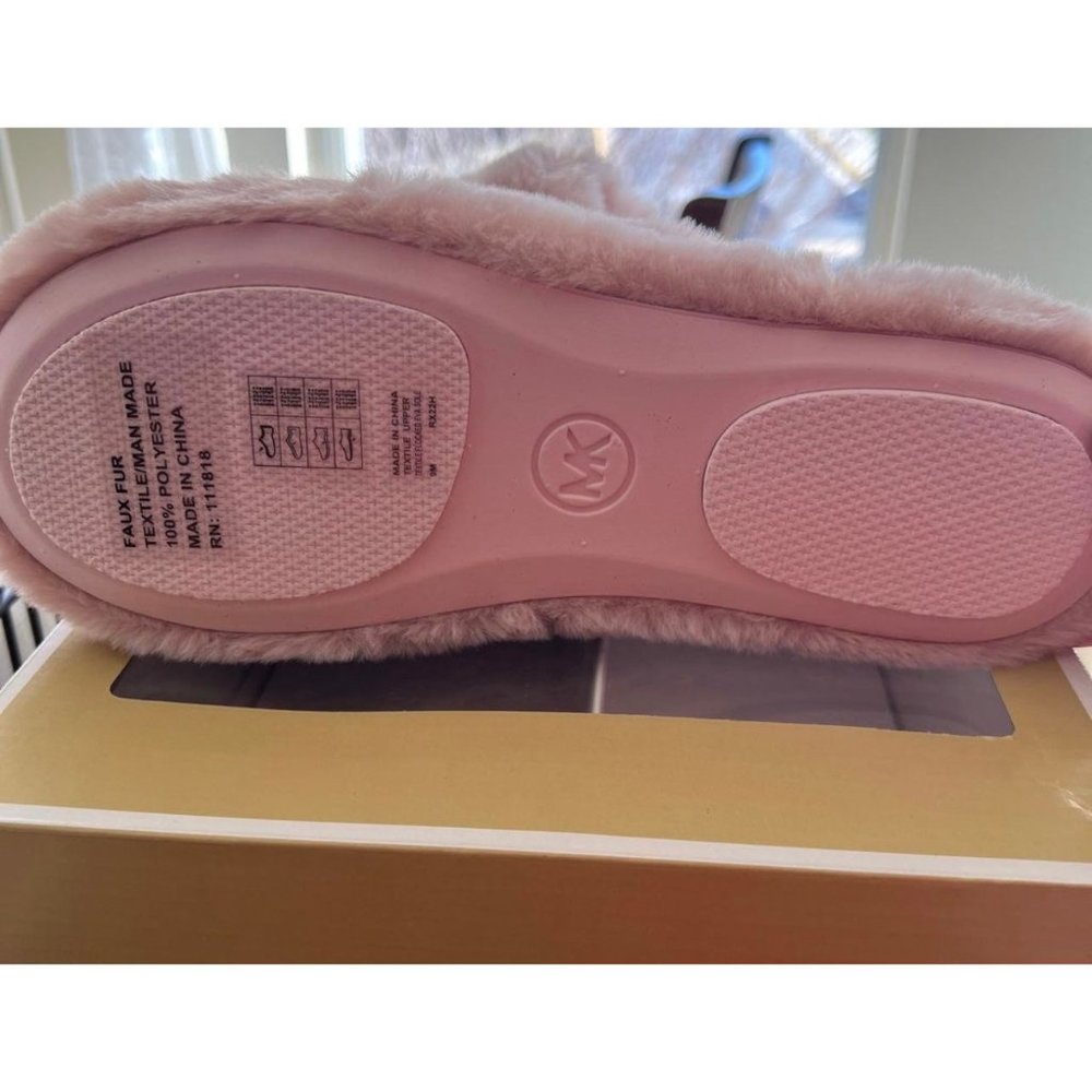 Michael Kors Alexis Closed toe Sherpa Slides - Picture 6 of 6